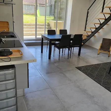 Maison De Bourg Avec Jardin Et Cour