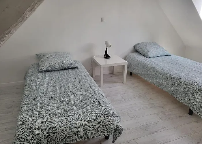 Hébergement de vacances Maison De Bourg Avec Jardin Et Cour